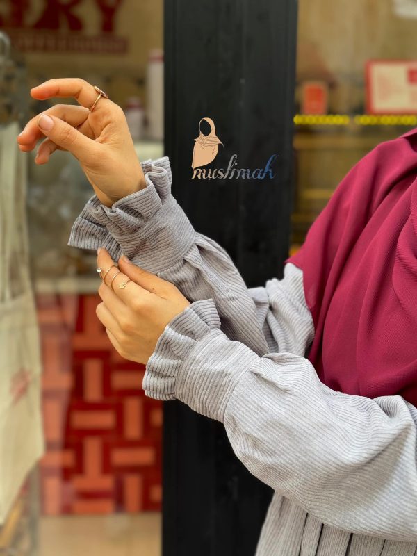 ⁦فستان الأميرات من مسلمه لون رصاصي⁩ - الصورة ⁦2⁩